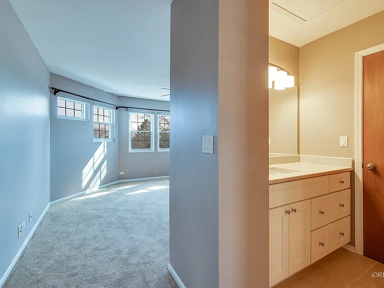 344 Kildare Ct — Photo 17