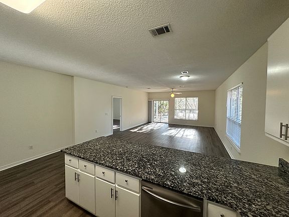 3rd image of 163 Las Roblas Grande Dr