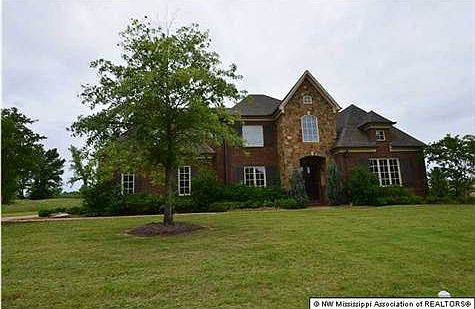 1st image of 218 Hidden Oak Dr
