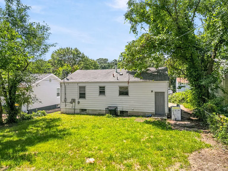 8515 Jenny Dr — Photo 45
