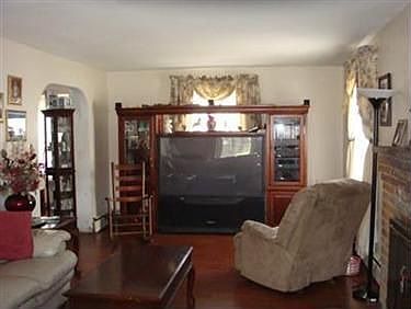 2nd image of 3209 Cleveland Blvd