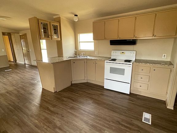 2nd image of 31361 Wisteria Rd