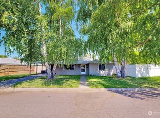 1557 J St, Walla Walla, WA 99362
