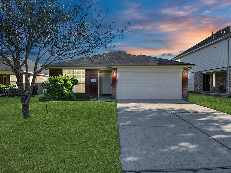 21602 Ornella Cir — Photo 20