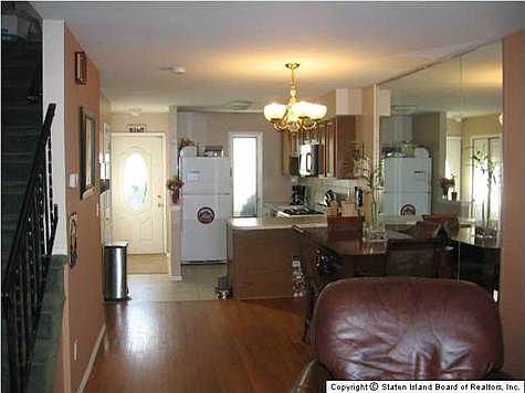 1st image of 361 Huguenot Ave