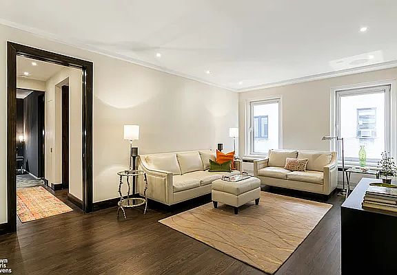 2nd image of 4 E 88th St #7C