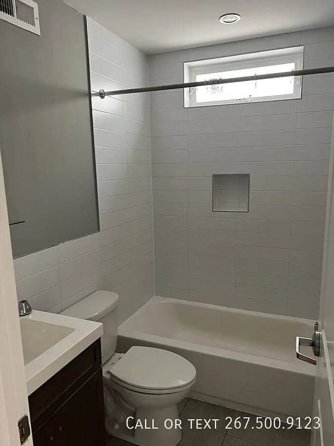 Cozy studio close to school. January, 2027 month free! — Photo 3