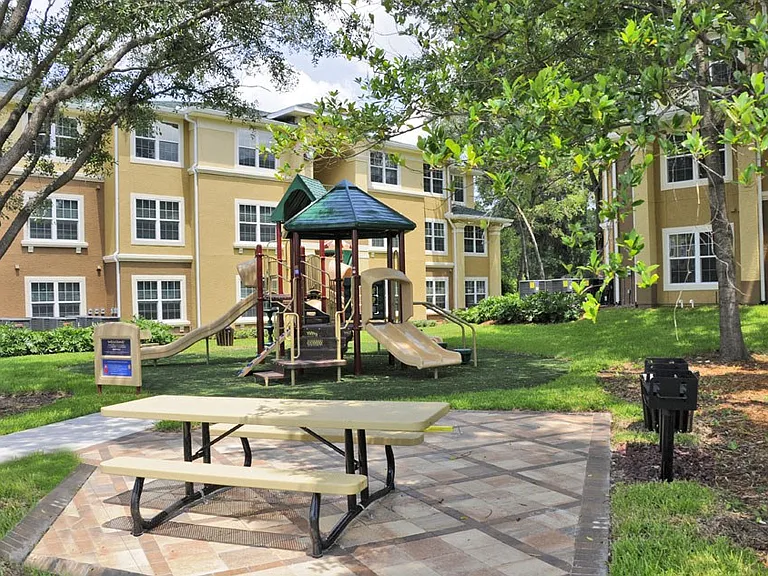 Autumn Place Apartments — Photo 11