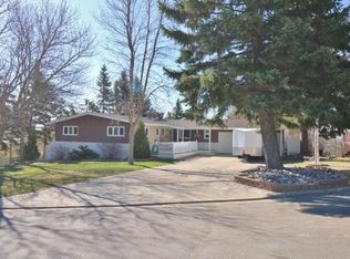 2017 Ida Mae Ct, Minot, ND 58703