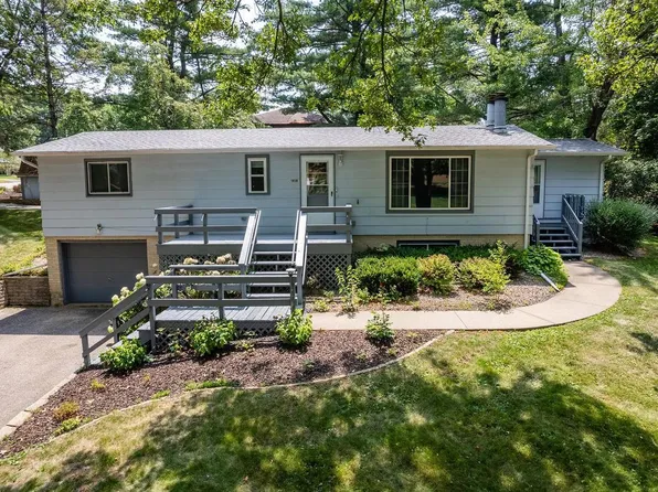 1418 Valley Drive, Wisconsin Dells, WI 53965