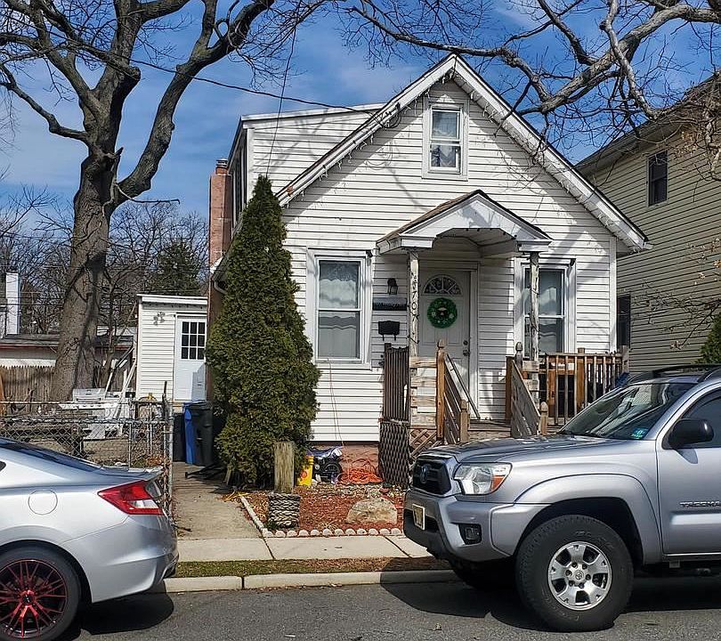 1st image of 707 Wesley Ave
