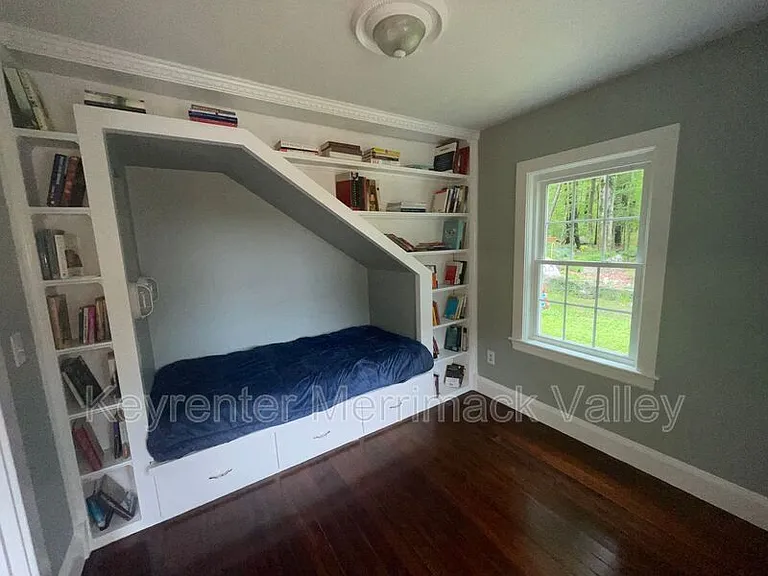 13 N Main St — Photo 12