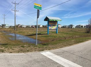 976 Copacabana Dr, Crystal Beach, TX 77650