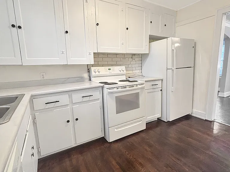 400 E Meyer Blvd #400 — Photo 4