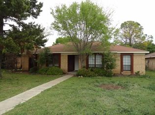 1877 Tucson Dr, Lewisville, TX 75077