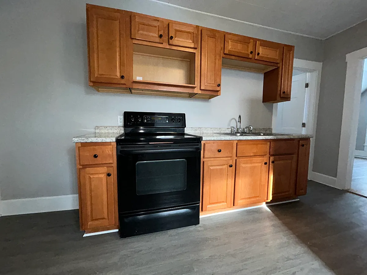 Building Photo - 359 Belmont St #3