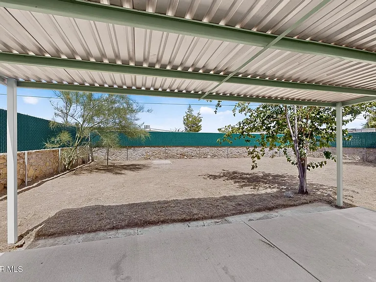 9545 Verbena Dr — Photo 34