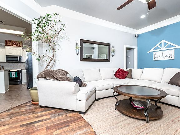 4th image of 6013 Whitney Dr