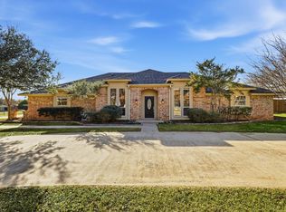 361 Oakview Dr, Double Oak, TX 75077