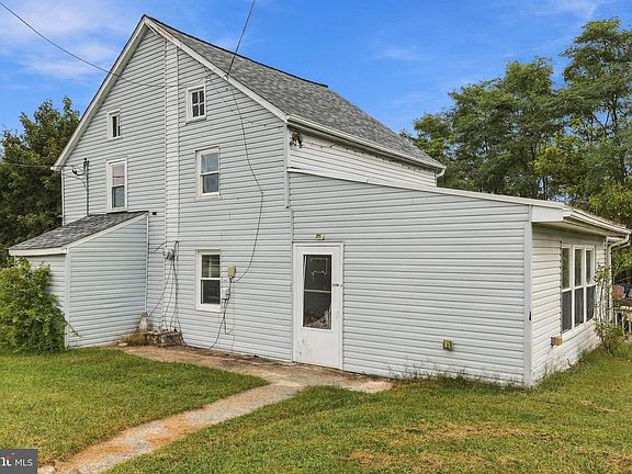 4th image of 2778 Keefer Rd