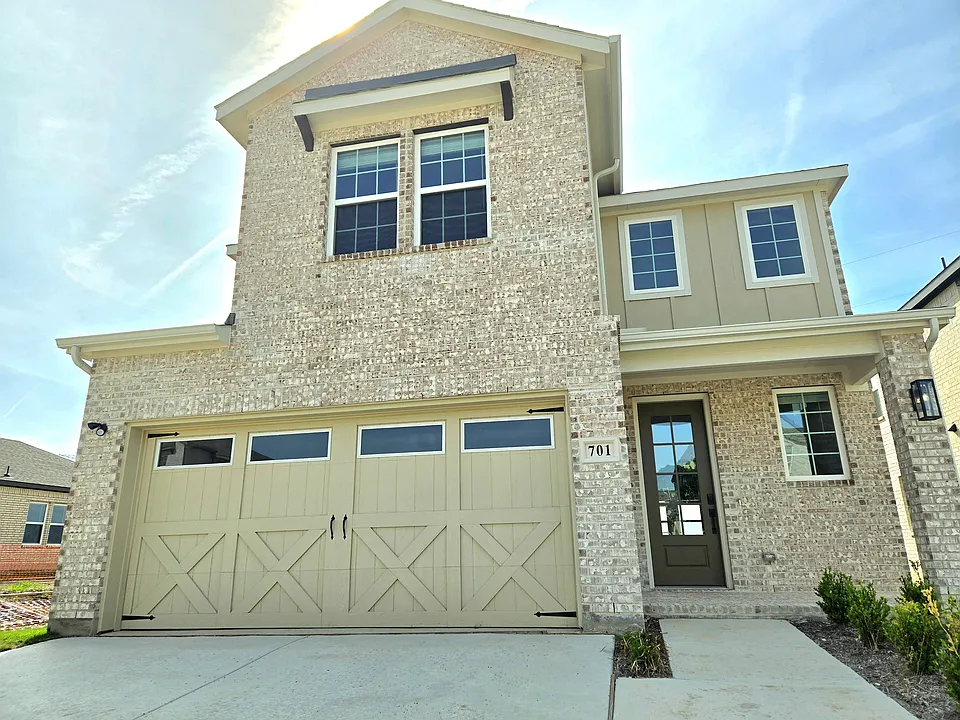 701 Valley Pines Dr