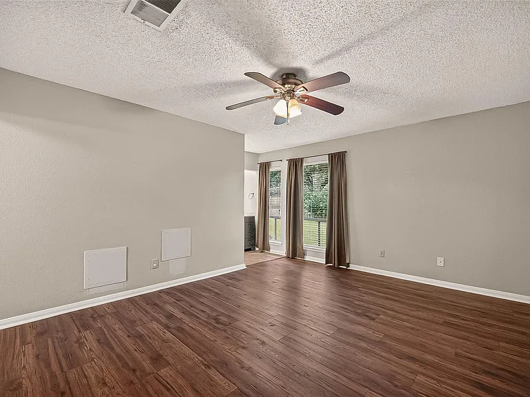 16451 Cavendish Dr — Photo 25