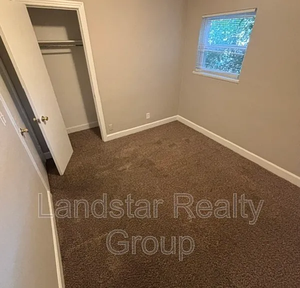4721 Granada Dr — Photo 17
