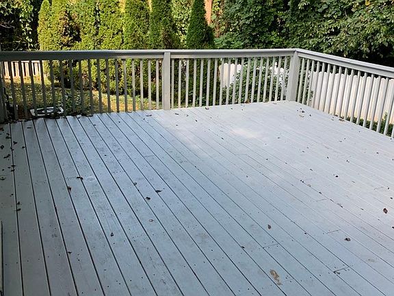 3rd image of 1500 Lafayette Ct