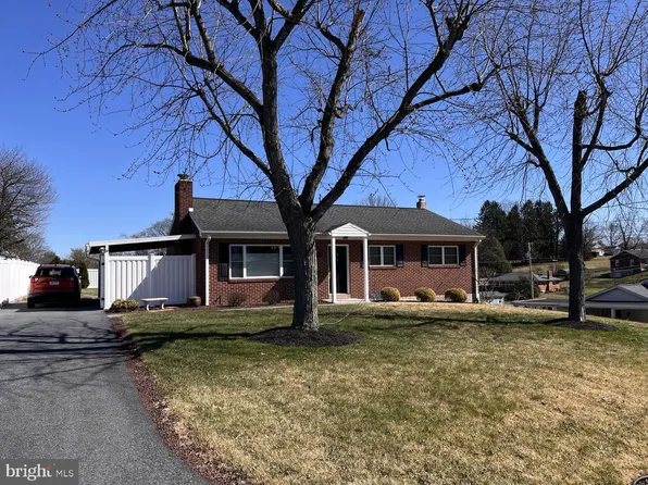 803 Luther St, Harrisburg, PA 17112
