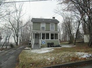 13 Bartlett St, Poughkeepsie, NY 12601