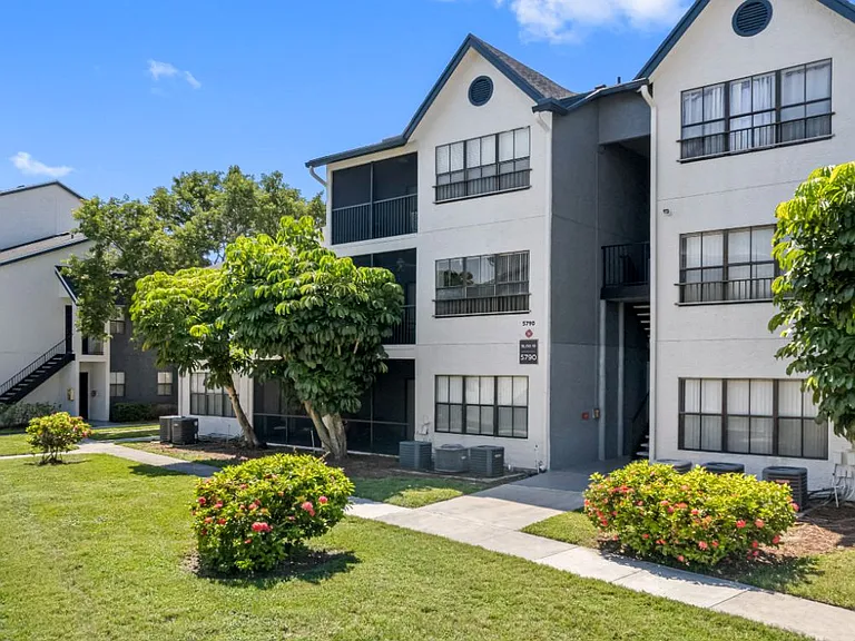 ARIUM Coconut Creek — Photo 18