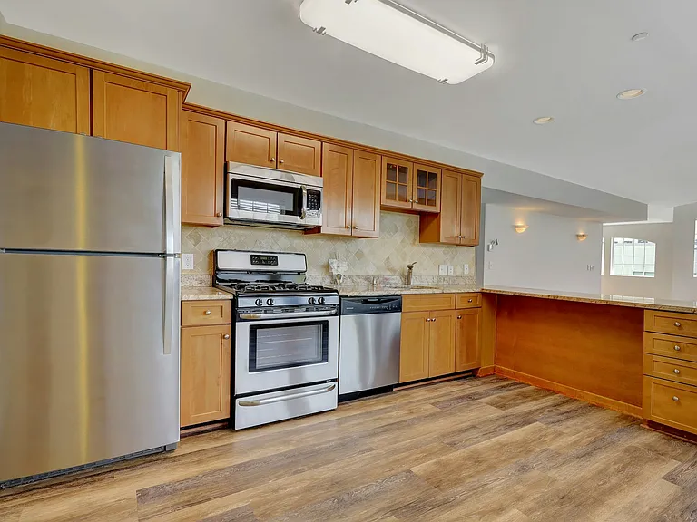 170 Undercliff Ave — Photo 18