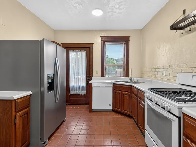 70XX W Park Ave — Photo 12
