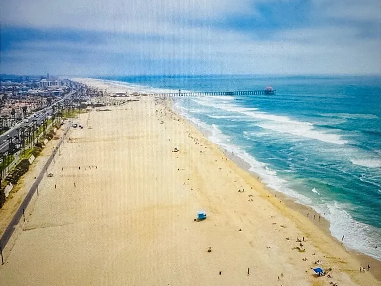 711 Pacific Coast Hwy #206 — Photo 33