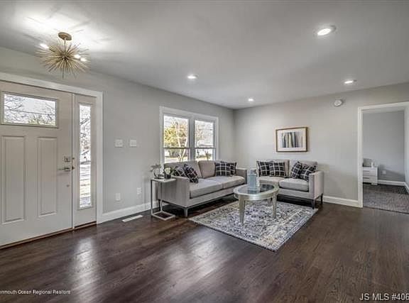 2nd image of 119 Walnut Dr