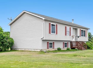 3337 Lakeview Drive, North Hero, VT 05474