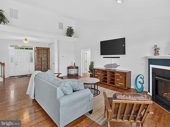 5th image of 32267 Augusta Ct
