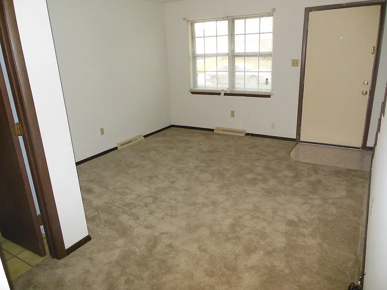 4522-4536 W Bellview Dr — Photo 3