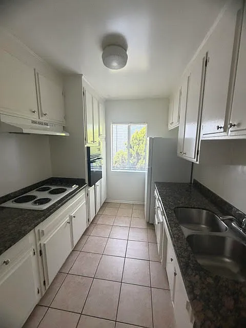 2 bed, 1150 sqft, $2,795 — Photo 4