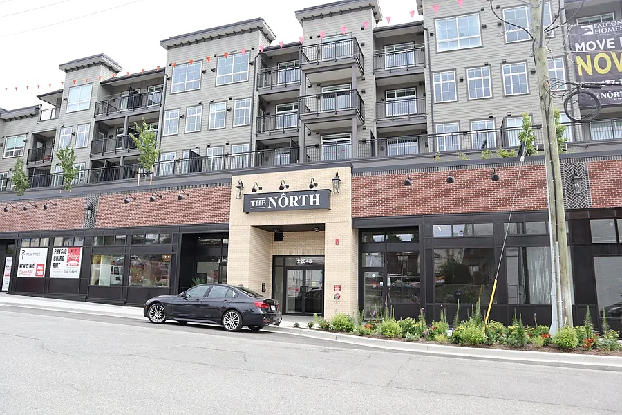 22348 North Ave #514