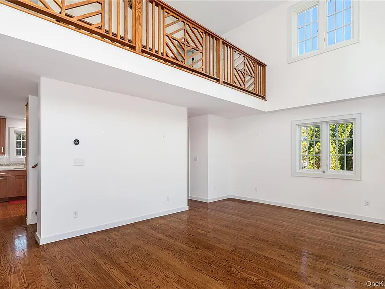 53 Cove Rd — Photo 17