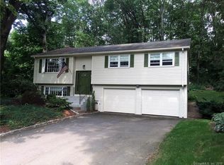 102 Evergreen Rd, Vernon, CT 06066