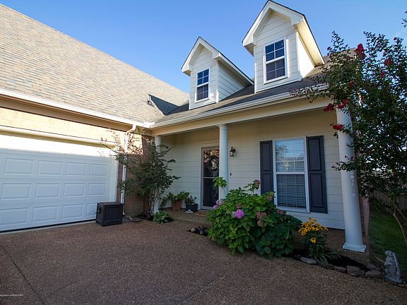 3rd image of 1131 Warwick Pl