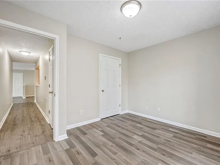 13202 Fairington Ridge Cir — Photo 14