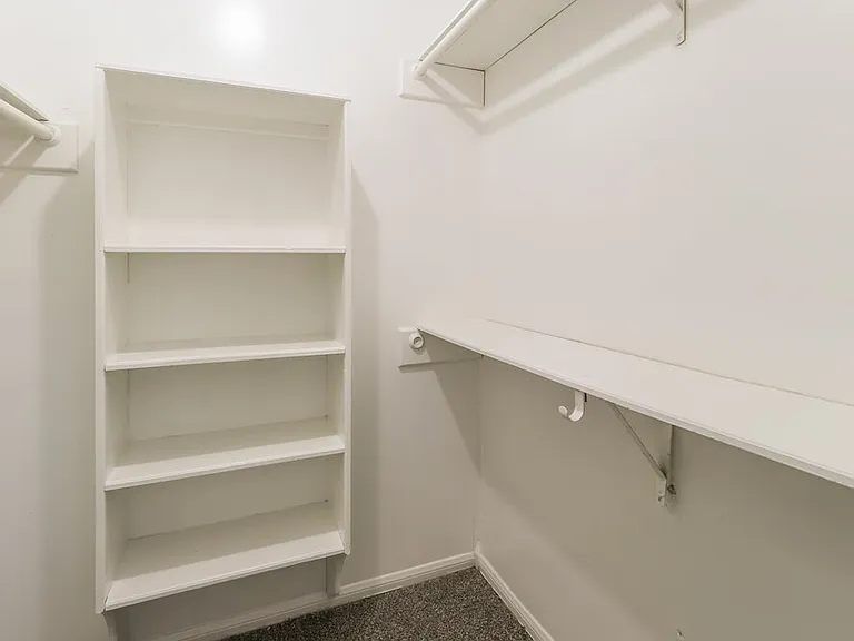 4714 Glendower Dr — Photo 12