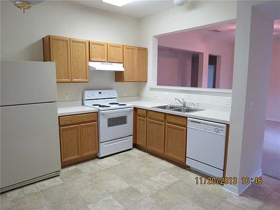 5th image of 12124 Fern Haven Ave