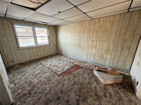 pittsburgh-pennsylvania-87992086 picture