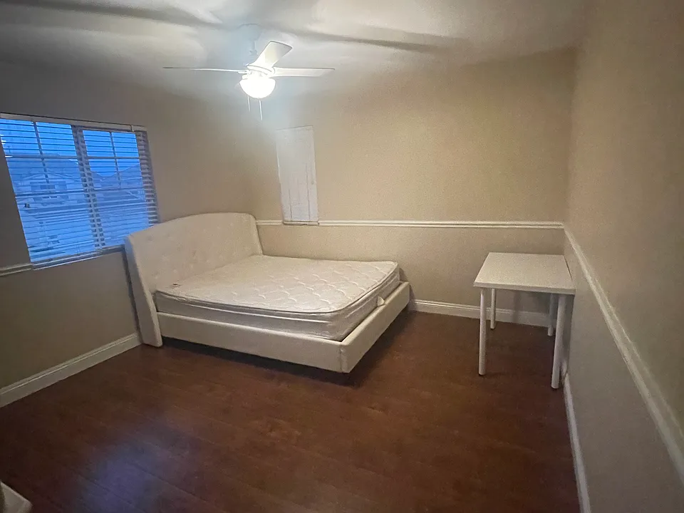 13668 Amberview Pl #1