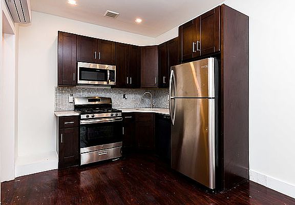2nd image of 1210 Flatbush Ave Floor 1