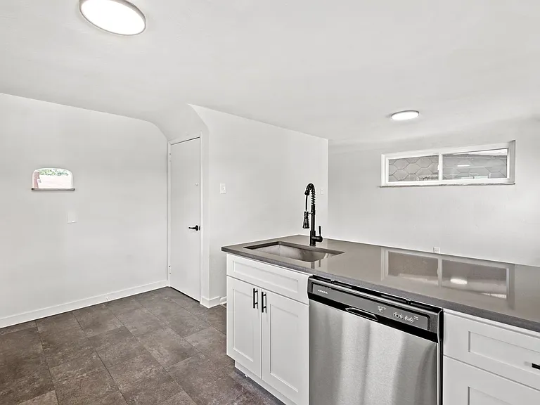 349 Virginia Ave — Photo 10